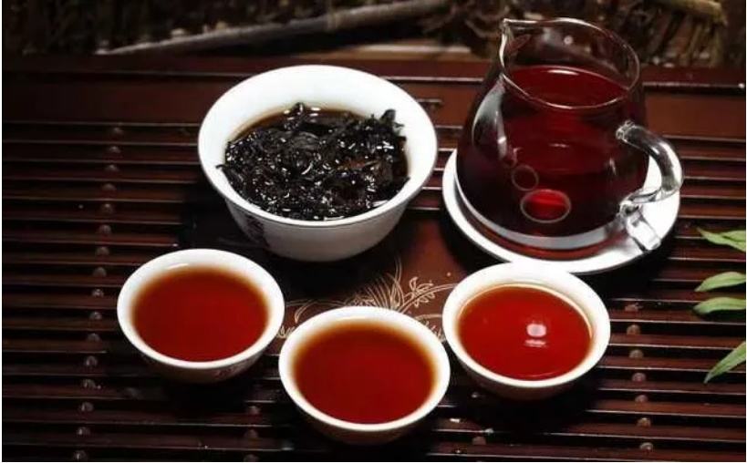 黑茶飲用有哪些禁忌？犯了禁忌黑茶有什么功效？